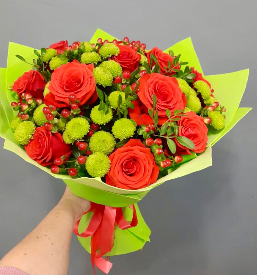 Букет цветов из: Хризантемы и Розы в Запорожской