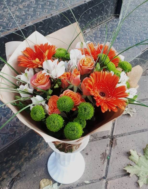 Букет цветов из: Герберы, Хризантемы, Альстромерии и Розы в Запорожской