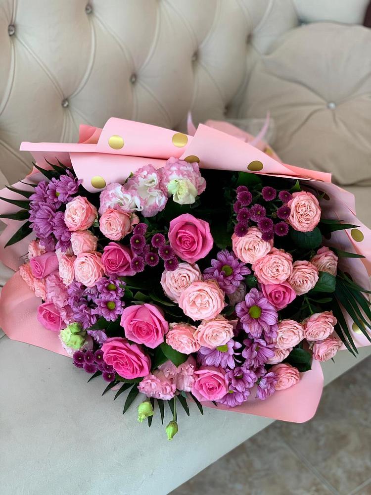 Букет цветов из: Хризантемы, Розы и Лизиантусы в Запорожской