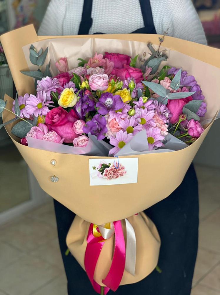 Букет цветов из: Хризантемы, Гвоздики и Альстромерии в Запорожской