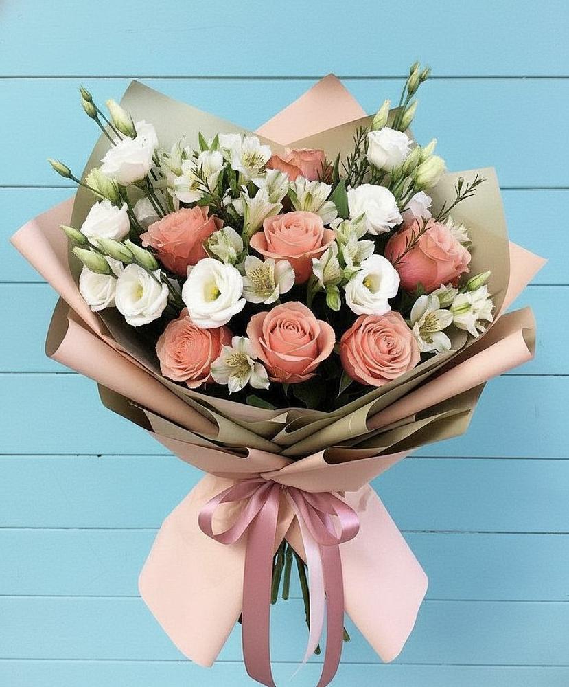 Букет цветов из: Розы, Альстромерии и Лизиантусы в Запорожской