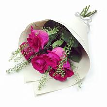 Букет цветов из:  Розы в Запорожской