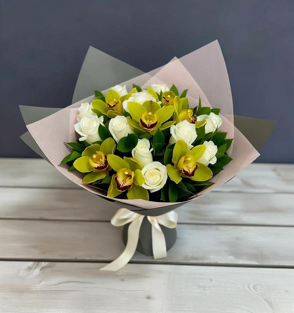 Букет цветов из: Орхидеи и Розы в Запорожской