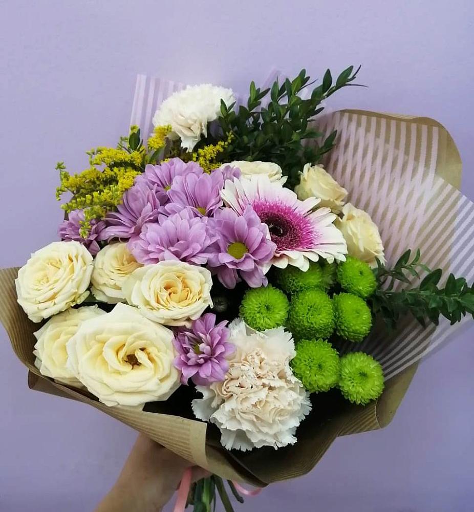 Букет цветов из: Хризантемы, Розы, Гвоздики и Герберы в Запорожской