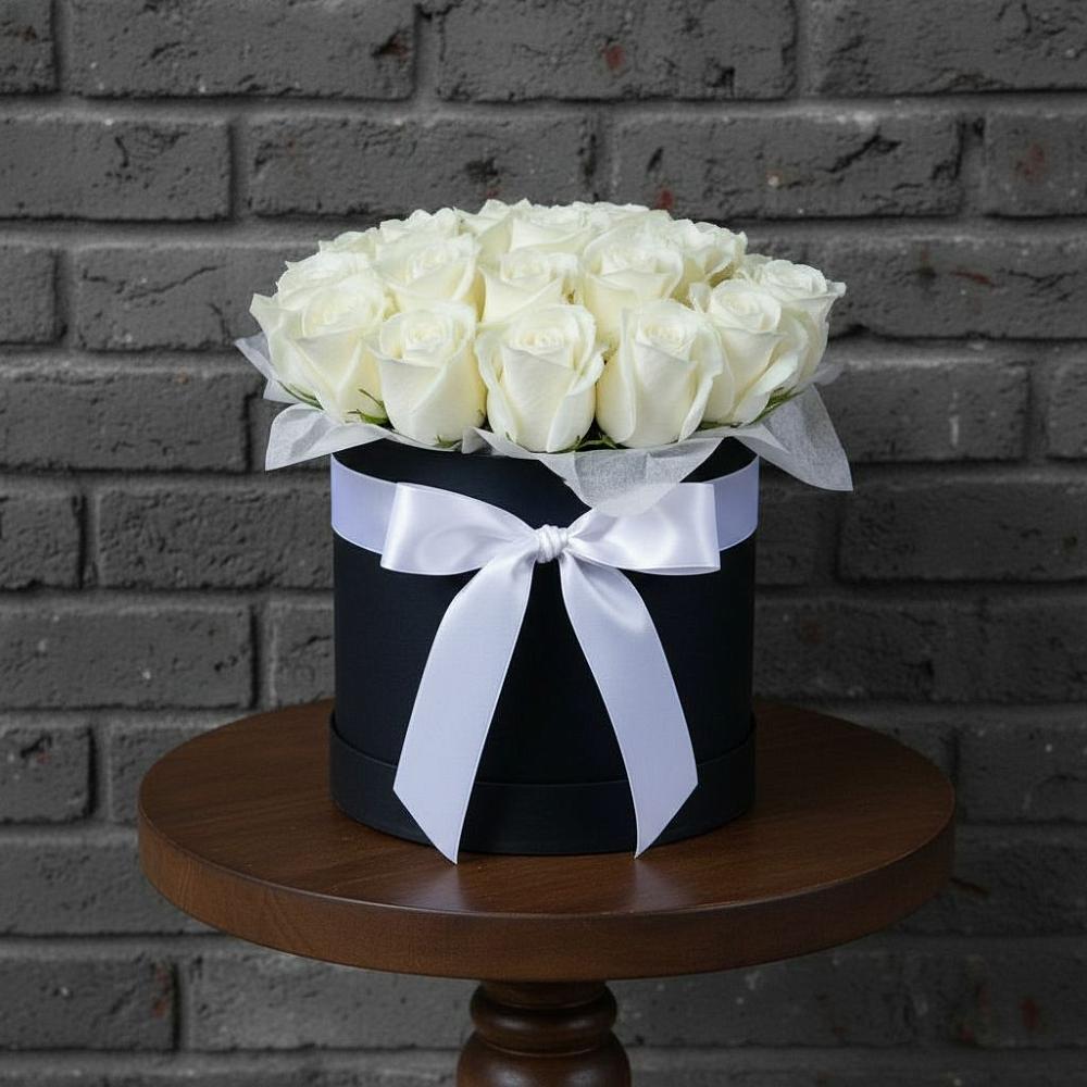 Цветочная композиция из Розы в шляпной коробке в Запорожской