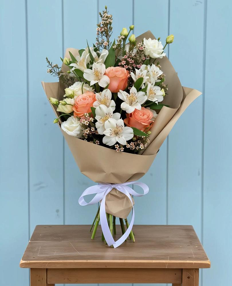 Букет цветов из: Альстромерии, Лизиантусы, Розы и Хризантемы в Запорожской