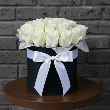 Цветочная композиция из Розы в шляпной коробке в Запорожской